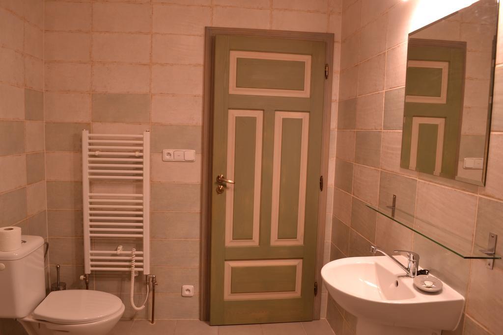 Penzion Dvur Krasikov Kokasice Екстериор снимка