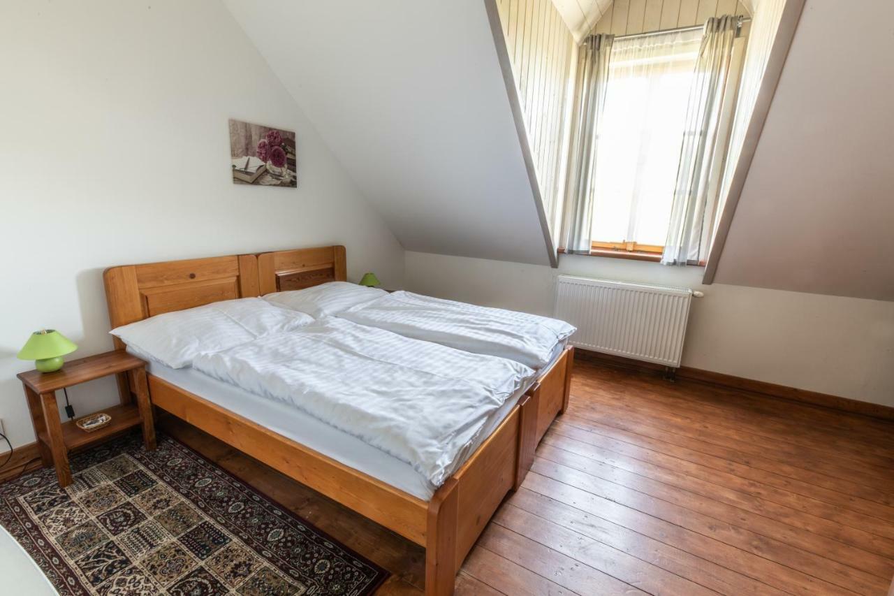 Penzion Dvur Krasikov Kokasice Екстериор снимка